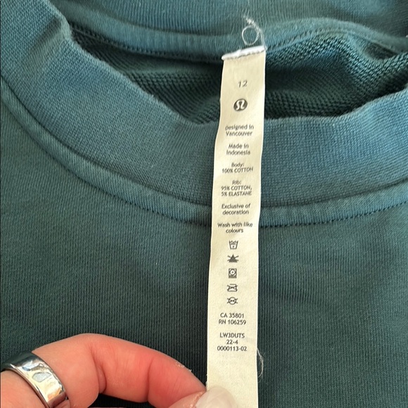 Lululemon Athletica Blue Sweatshirt with Smooth Texture - Picture 2 of 3
